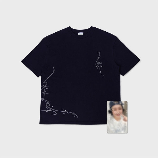 [PRE-ORDER] Red Velvet - 2026 FANCON A Day in Red & Velvet MD All Items - T-SHIRT SET (NIGHT Ver.)