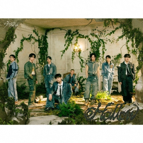 Stray Kids - Japanese Album Hollow